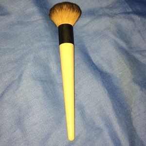 Makeup brush